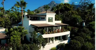 5 bedroom house in Spain