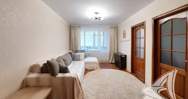 Apartamento 3 habitaciones en Muchaviecki sielski Saviet, Belarús