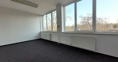 Propiedad comercial 39 m² en Varsovia, Polonia