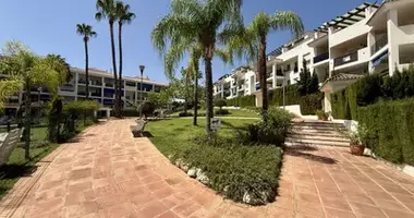 Wohnung 2 Schlafzimmer in San Pedro Alcantara, Spanien