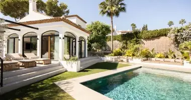 4 bedroom house in San Pedro Alcantara, Spain