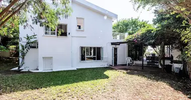 Villa en Paralimni, Chipre