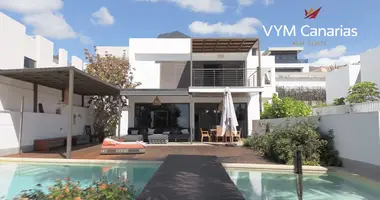 Villa 5 bedrooms in Miraverde, Spain