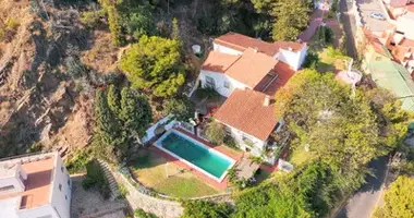 Haus 10 Schlafzimmer in Dos Hermanas, Spanien
