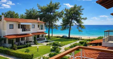 Villa 3 rooms in Neos Marmaras, Greece