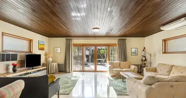 Villa 5 bedrooms in Orihuela, Spain