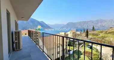 Apartamento 3 habitaciones en Dobrota, Montenegro
