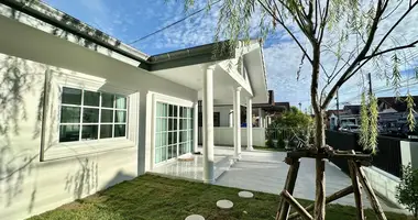 Maison 2 chambres dans Huai Yai, Thaïlande