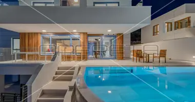 Casa 4 habitaciones en Opcina Brela, Croacia