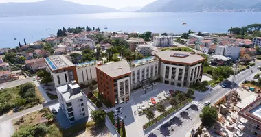 Apartamento 2 habitaciones en Tivat, Montenegro