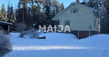 Casa 4 habitaciones en Kouvola sub region, Finlandia