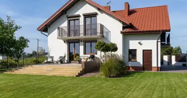 Casa 5 habitaciones en Bramki, Polonia