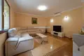 5-Schlafzimmer-Villa  Artola, Spanien
