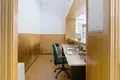 Commercial property 168 m² in Alicante, Spain
