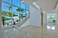 5-Schlafzimmer-Villa 550 m² Germasogeia, Zypern