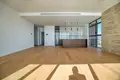 Mieszkanie 3 pokoi 193 m² Koinoteta Agiou Tychona, Cypr