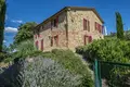 Commercial property 650 m² in Siena, Italy