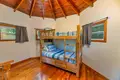 5 bedroom house 254 m² West Bay, Honduras