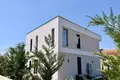 Maison 4 chambres 225 m², Monténégro