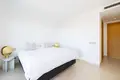 2-Schlafzimmer-Penthouse  Marbella, Spanien