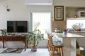 Residential quarter Appartement 5 pieces avec potentiel a renove parking situe entre basel et bd bengourin