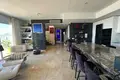 Mieszkanie 3 pokoi 143 m² Marbella, Hiszpania