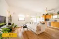Квартира 2 комнаты 67 м² Тель-Авив, Израиль