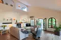 3 bedroom house 260 m² Dos Hermanas, Spain