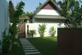 Villa mit 2 Schlafzimmern 110 m² Chalong, Thailand