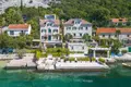 4 bedroom Villa 436 m² Dobrota, Montenegro