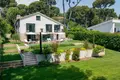 4-Schlafzimmer-Villa 220 m² in Frankreich, Frankreich