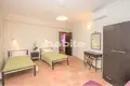 Hotel 400 m² in Livadi, Greece