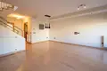 3 bedroom house 213 m² Dos Hermanas, Spain