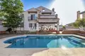 Haus 5 Schlafzimmer 317 m² Dos Hermanas, Spanien
