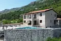6-Schlafzimmer-Villa 466 m² Novoselje, Montenegro