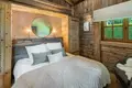 Chalet 7 rooms 225 m² in Saint Georges sur Allier, France
