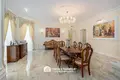Haus 5 zimmer 200 m² Barauljany, Belarus