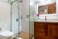 Haus 3 Schlafzimmer 204 m² Six Huts, Honduras