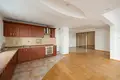 Mieszkanie 3 pokoi 137 m² Warszawa, Polska