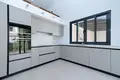 4 bedroom house 230 m² Dos Hermanas, Spain