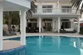 5 bedroom house 400 m² in Larnaca, Cyprus