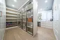 Дом 690 м² Тарасово, Беларусь