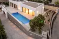 Villa de 4 dormitorios 377 m² Calpe, Španjolska