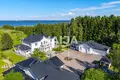 Дом 8 комнат 297 м² Оулунсало, Финляндия