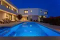 Casa 6 habitaciones 390 m² Grad Split, Croacia