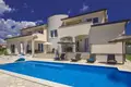 Casa 5 habitaciones 245 m² Umag, Croacia
