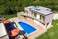 Villa de tres dormitorios 208 m² Rabac, Croacia