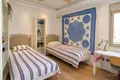 5 bedroom house 258 m² Estepona, Spain