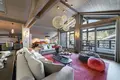 7 room apartment 228 m² in Saint Georges sur Allier, France