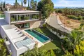 villa de 5 dormitorios 696 m² Marbella, Španjolska